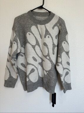 ROMWE Gray and White Graphic Abstract Knit Pullover Size Medium